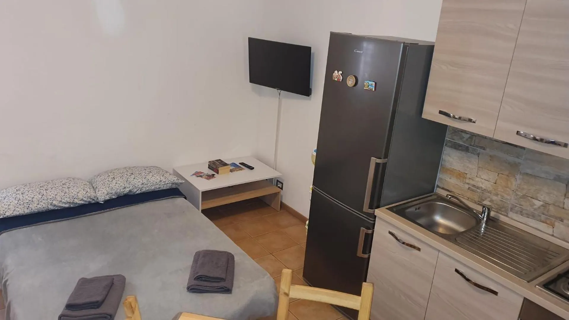 Casa vacanze Castellano Home - Ursino Aeroporto di Catania Fontana Rossa