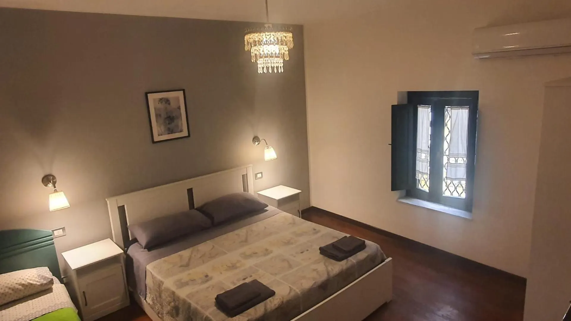 Casa vacanze Castellano Home - Ursino Aeroporto di Catania Fontana Rossa