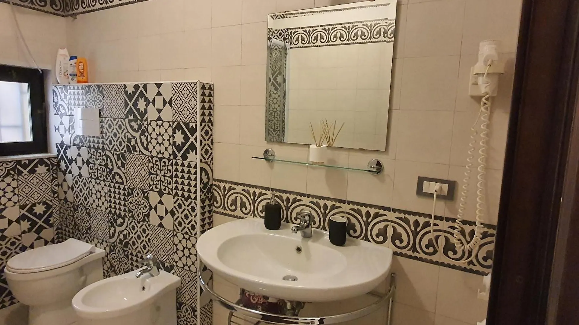 Casa vacanze Castellano Home - Ursino Aeroporto di Catania Fontana Rossa